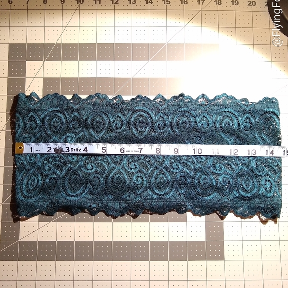 Free People Seamless & Lace Reversible Bandeau - Picture 7 of 11